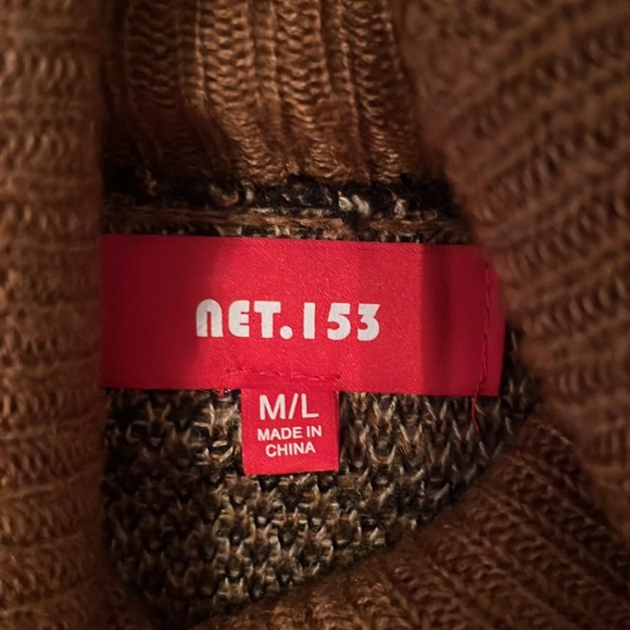 Net.153 NWOT Leopard Turtleneck Sweater M/L - Picture 2 of 3
